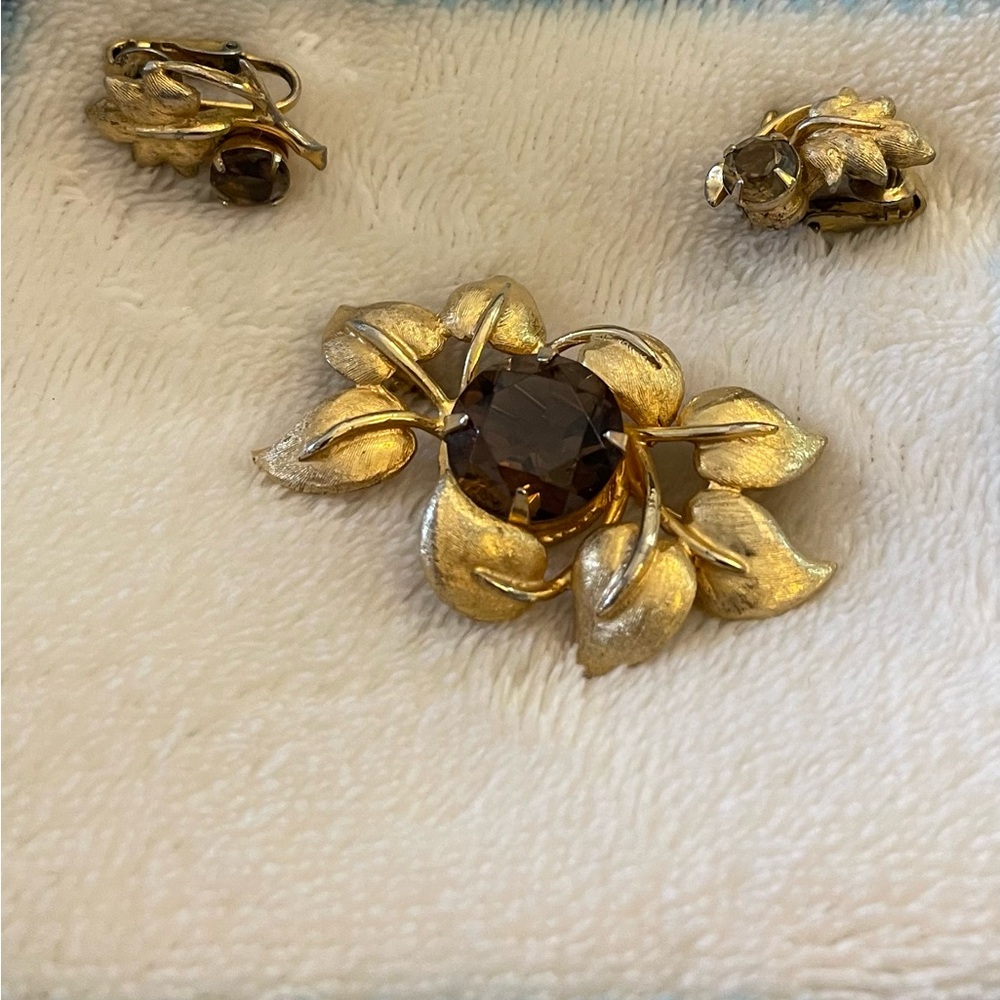 Elegant Gold and Brown Leaf Jewelry Set